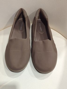 Easy Spirit Taupe Slip-On Comfort Loafers